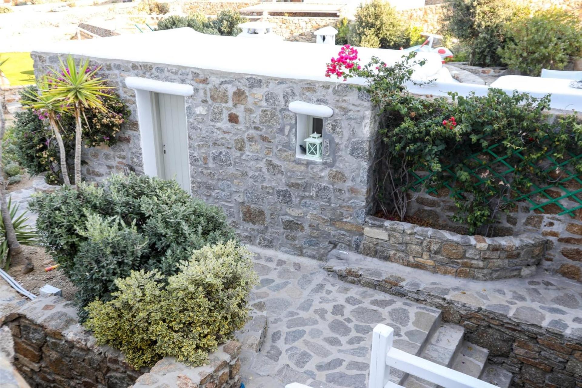 Sophisticated Mykonos Apartment | Apartment Amorino | Terrace with Private Hot Tub | Outdoor Dining Area | Kalafatis