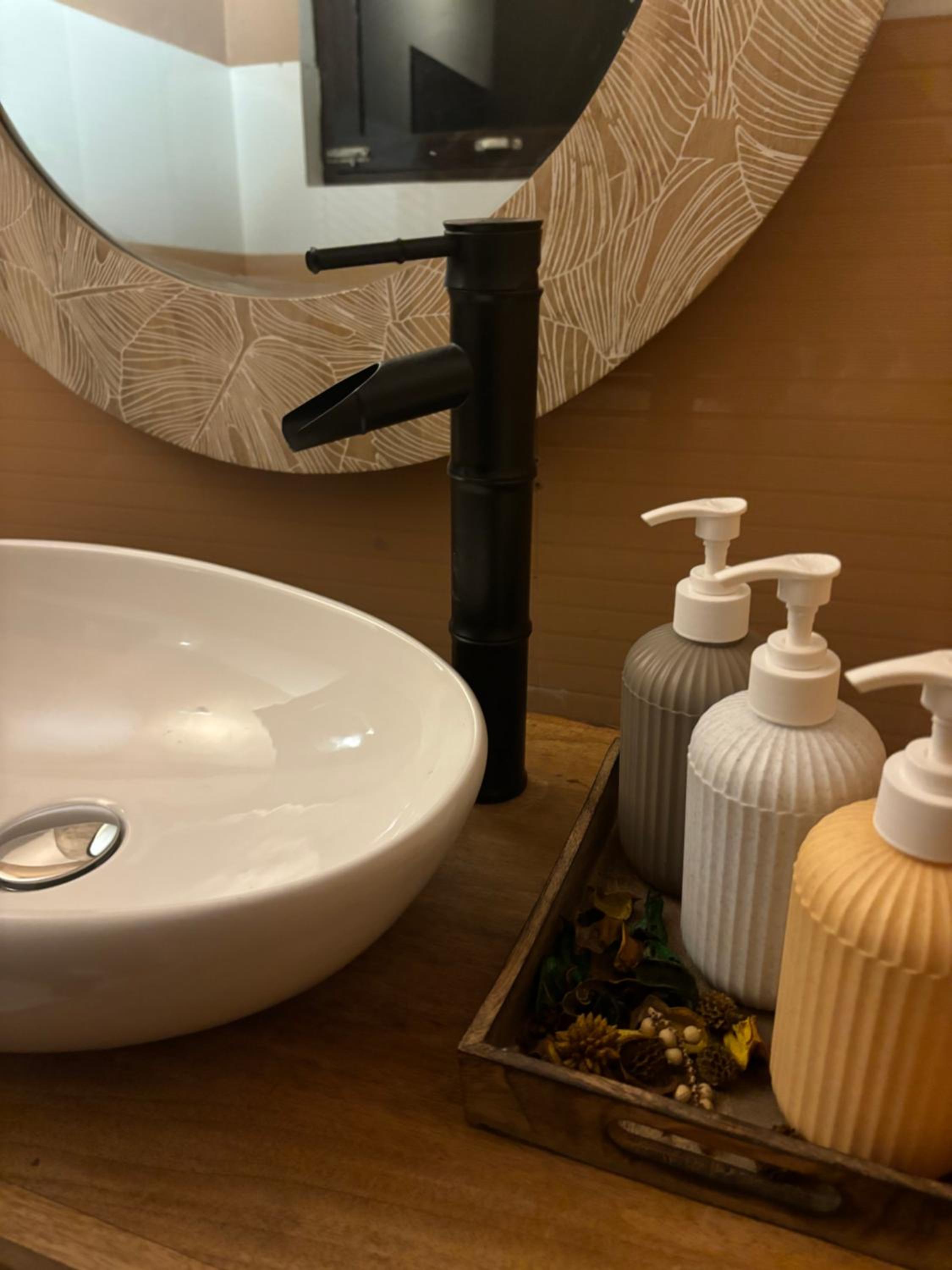 11EleVen Farms with Jacuzzi & Private Orchard Garden view 3