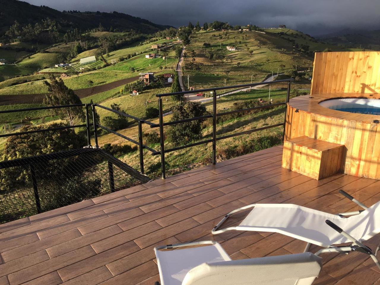 GLAMPING GUATAVITA TINY HOUSE