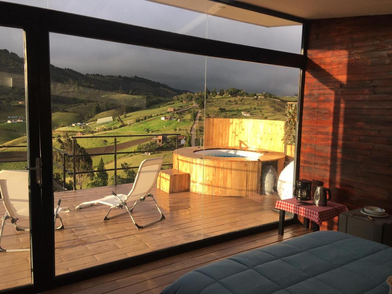 GLAMPING GUATAVITA TINY HOUSE