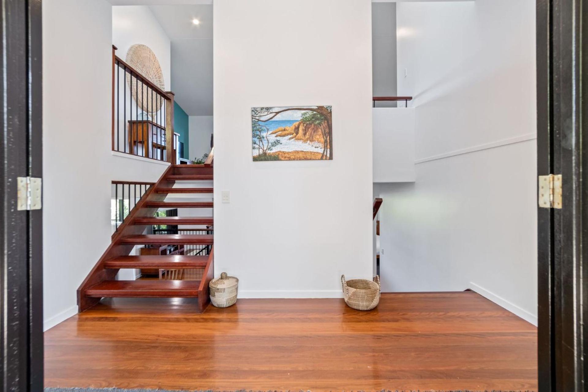 Colours of Cylinder by Discover Stradbroke