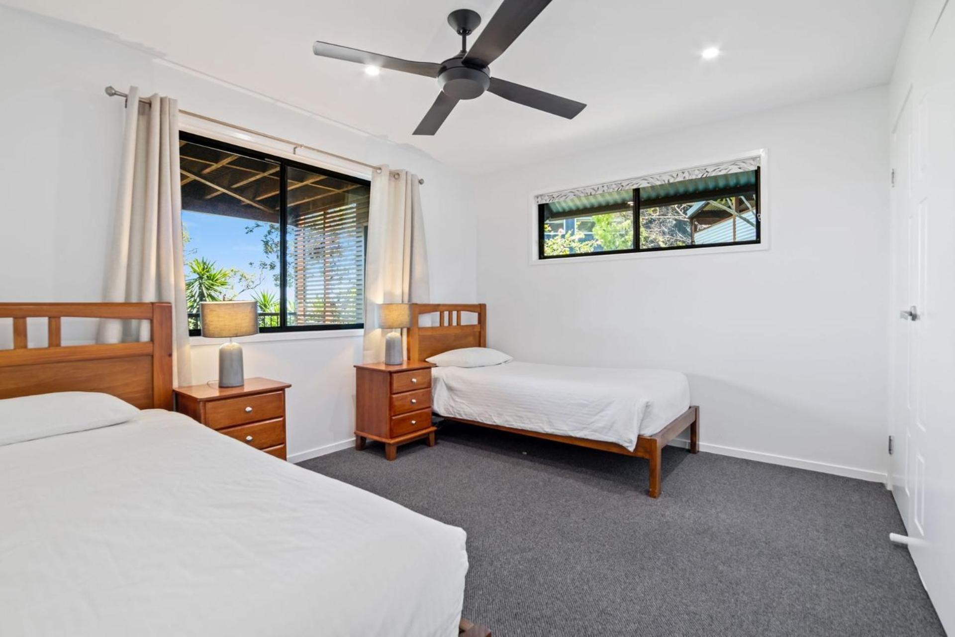Colours of Cylinder by Discover Stradbroke