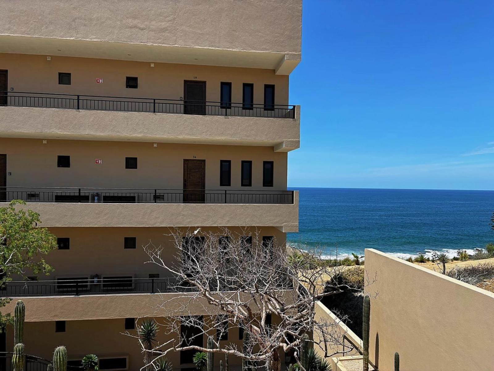 Waterfront Condo with Gorgeous Sunset Ocean Views