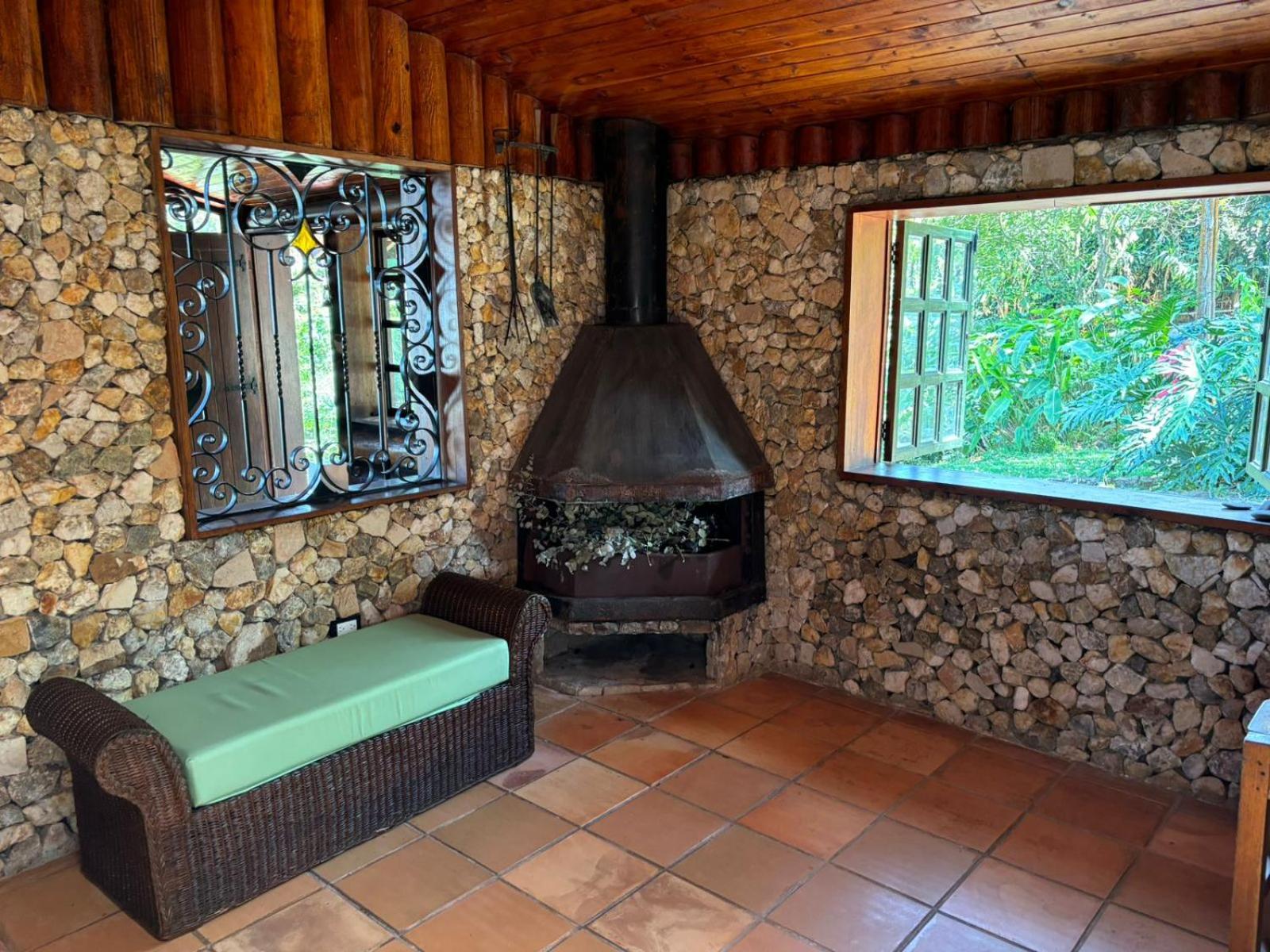 Dapa Chalet en las montañas con Jacuzzi