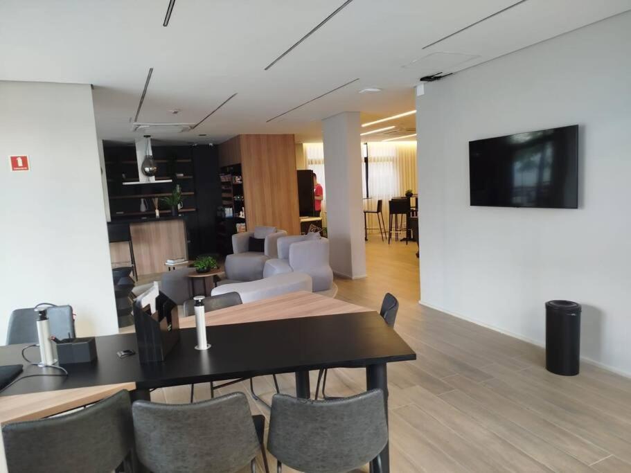 Studio moderno em Pinheiros - Alves Guimarães, Oscar Freire, Rebouças