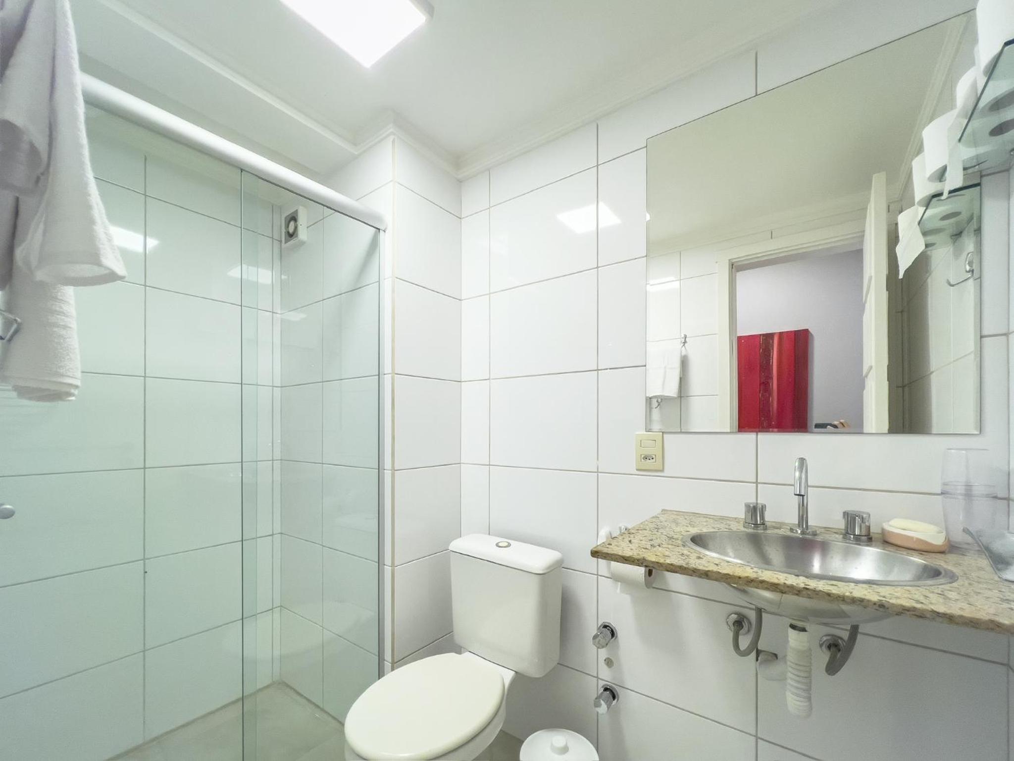 Piscina, churrasqueira, garagem, sauna e academia!