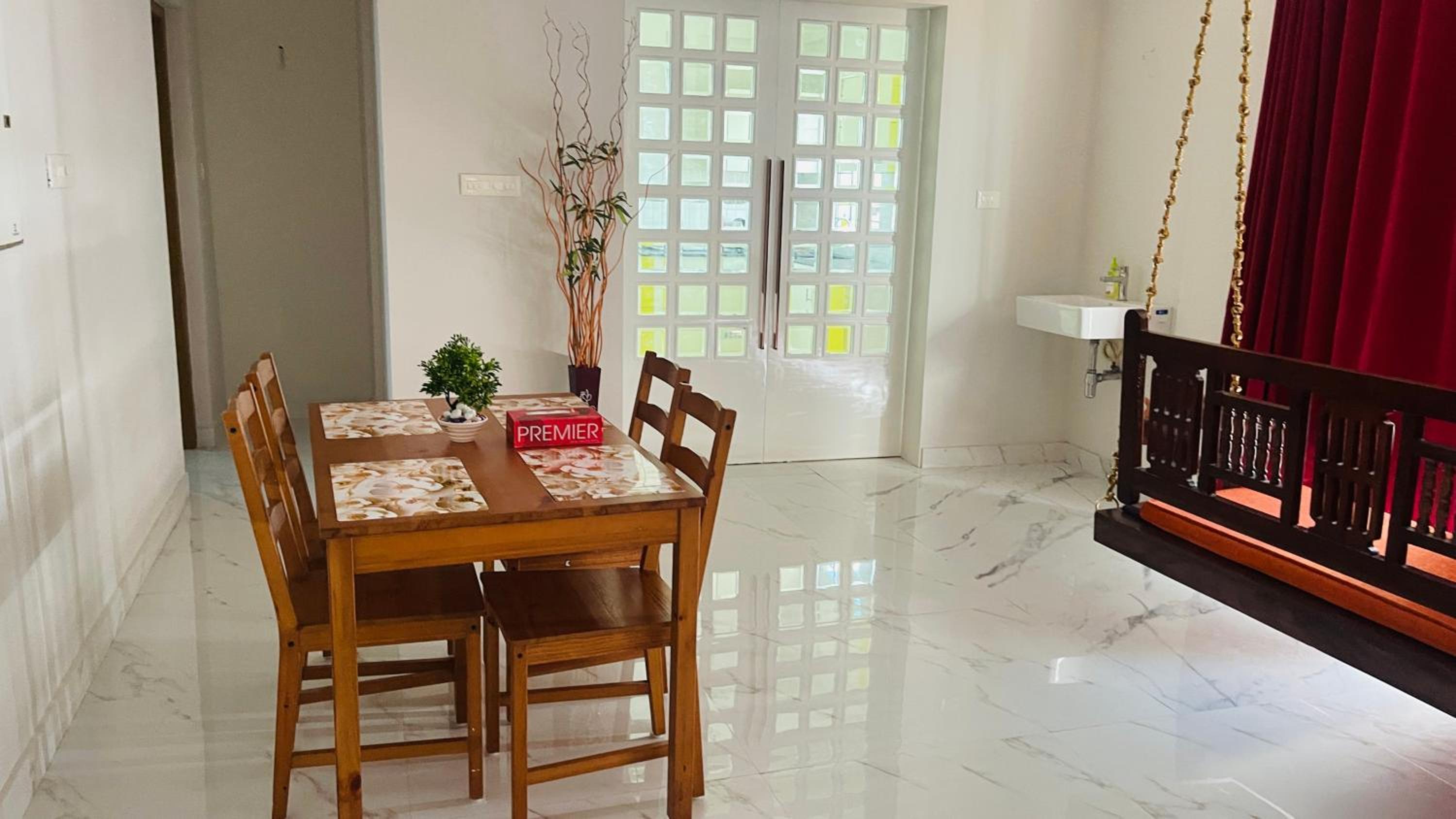 Rajamandiram 3BHK AC,Near Sree Padmanabhaswamy Temple, Trivandrum Central
