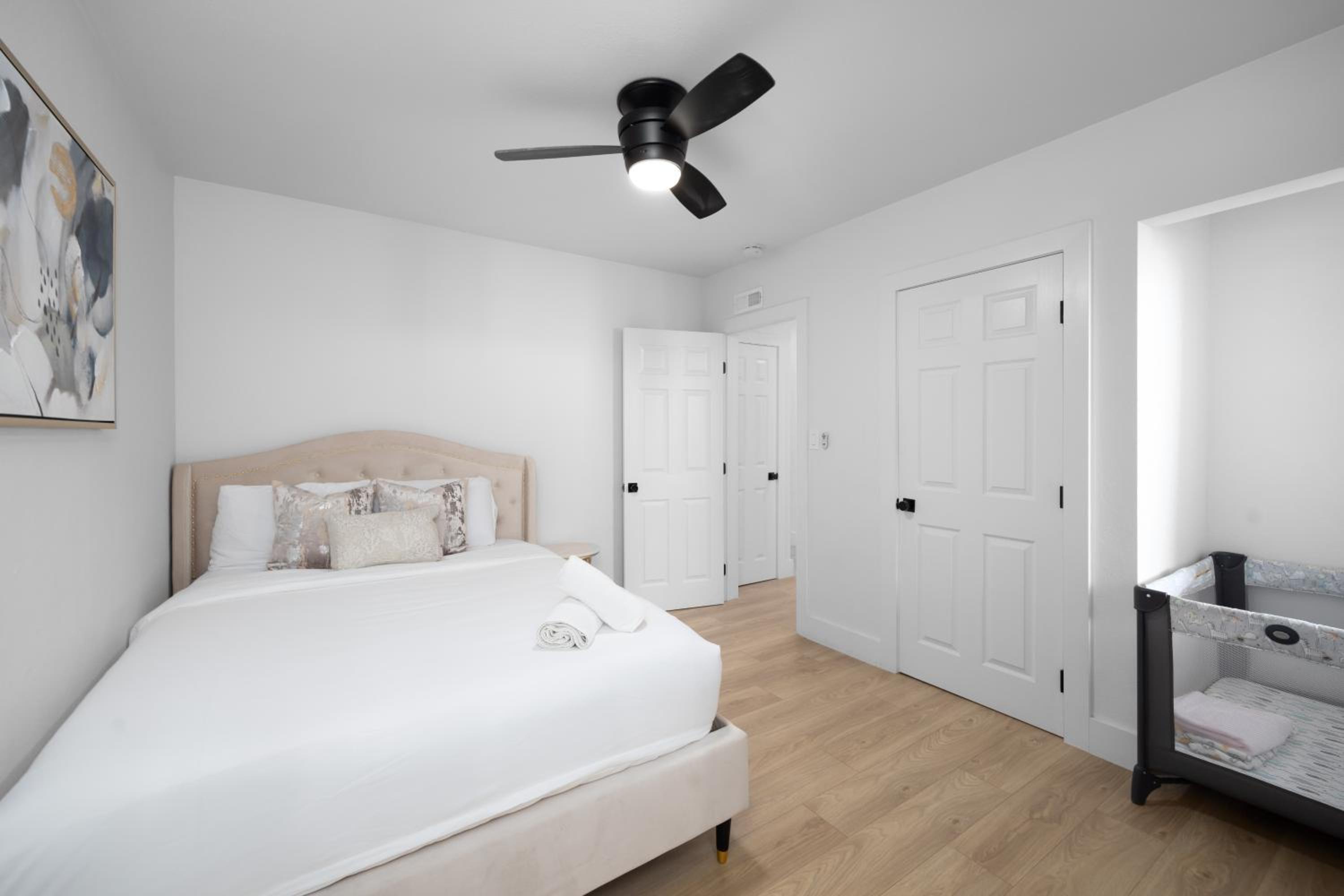 NEW Lux 5BR Villa Near Disney, Knotts, LA, OC with Hot Tub & Games view 2