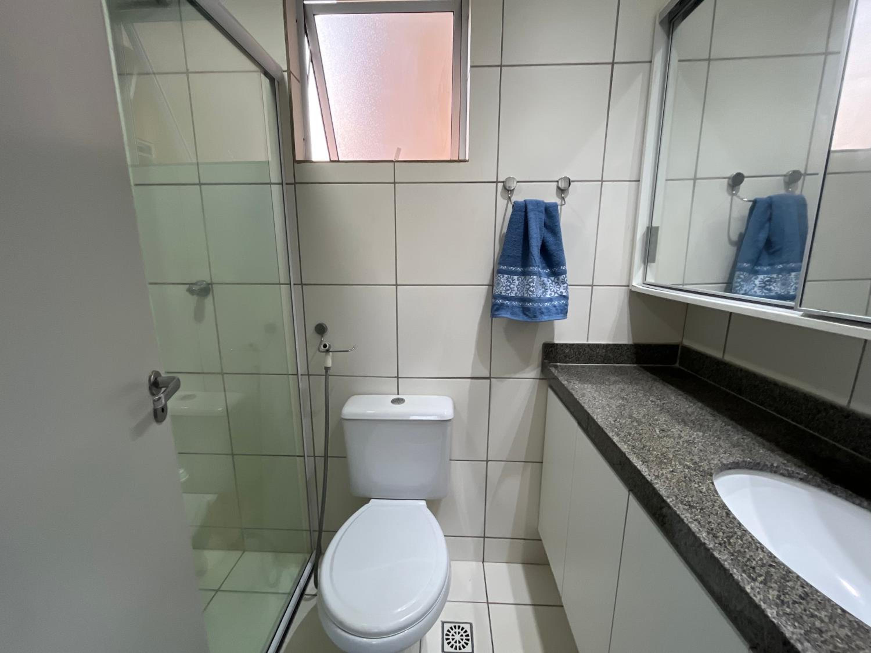Apto com elevador, muito ventilado e aconchegante