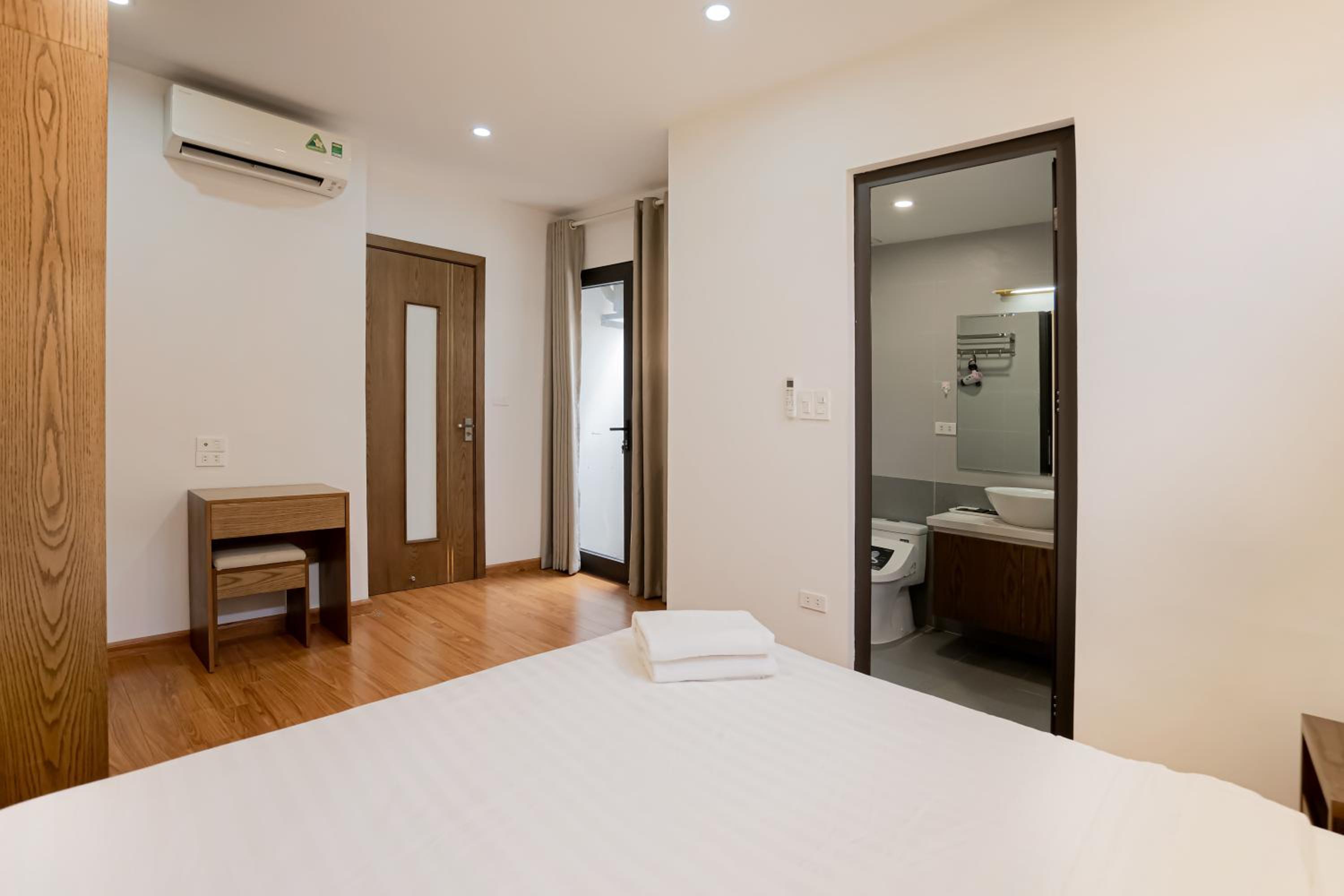 22housing Hotel & Residence 60 Linh Lang
