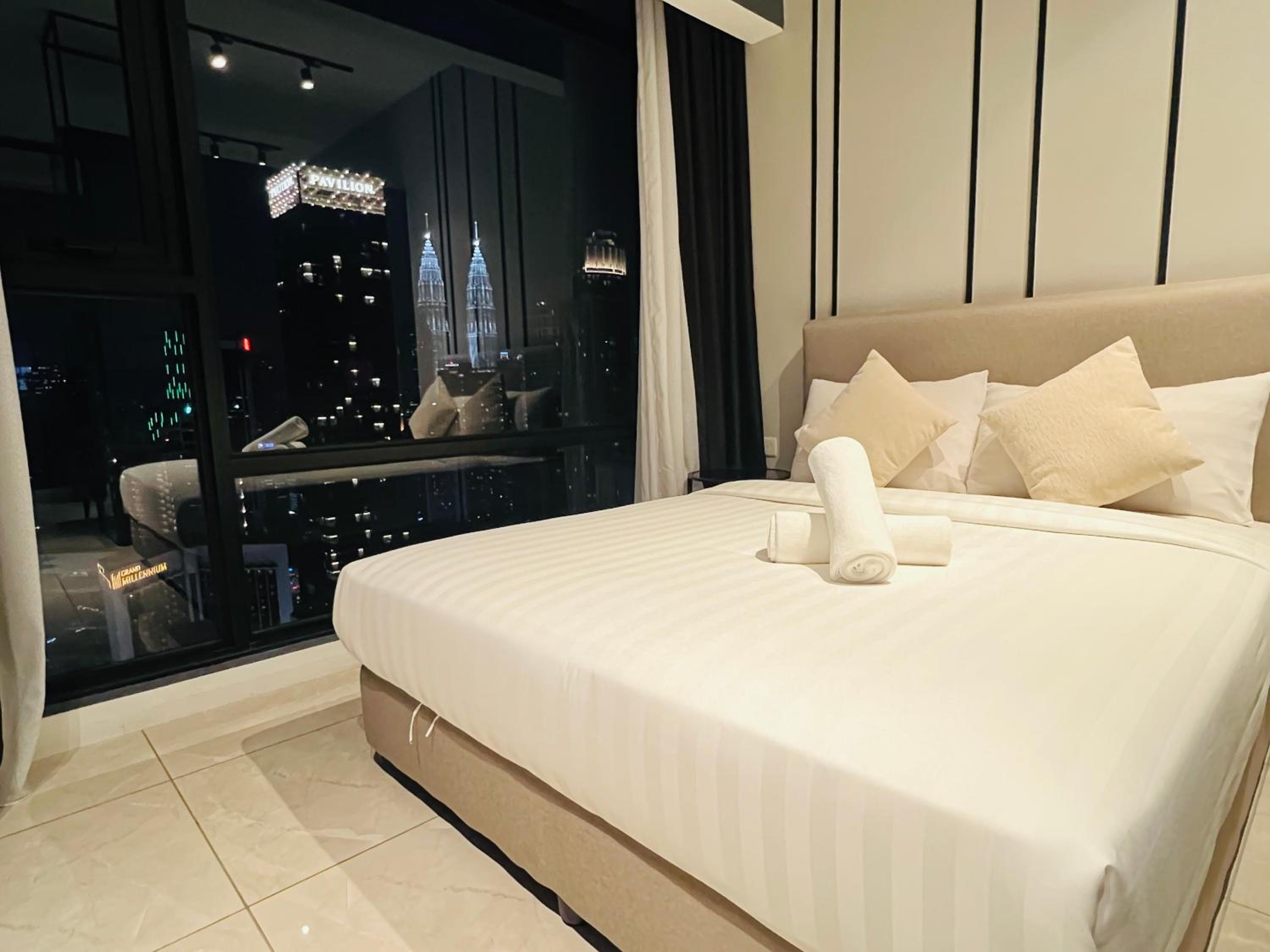Axon suites Bukit bintang Rooftop Swimming pool