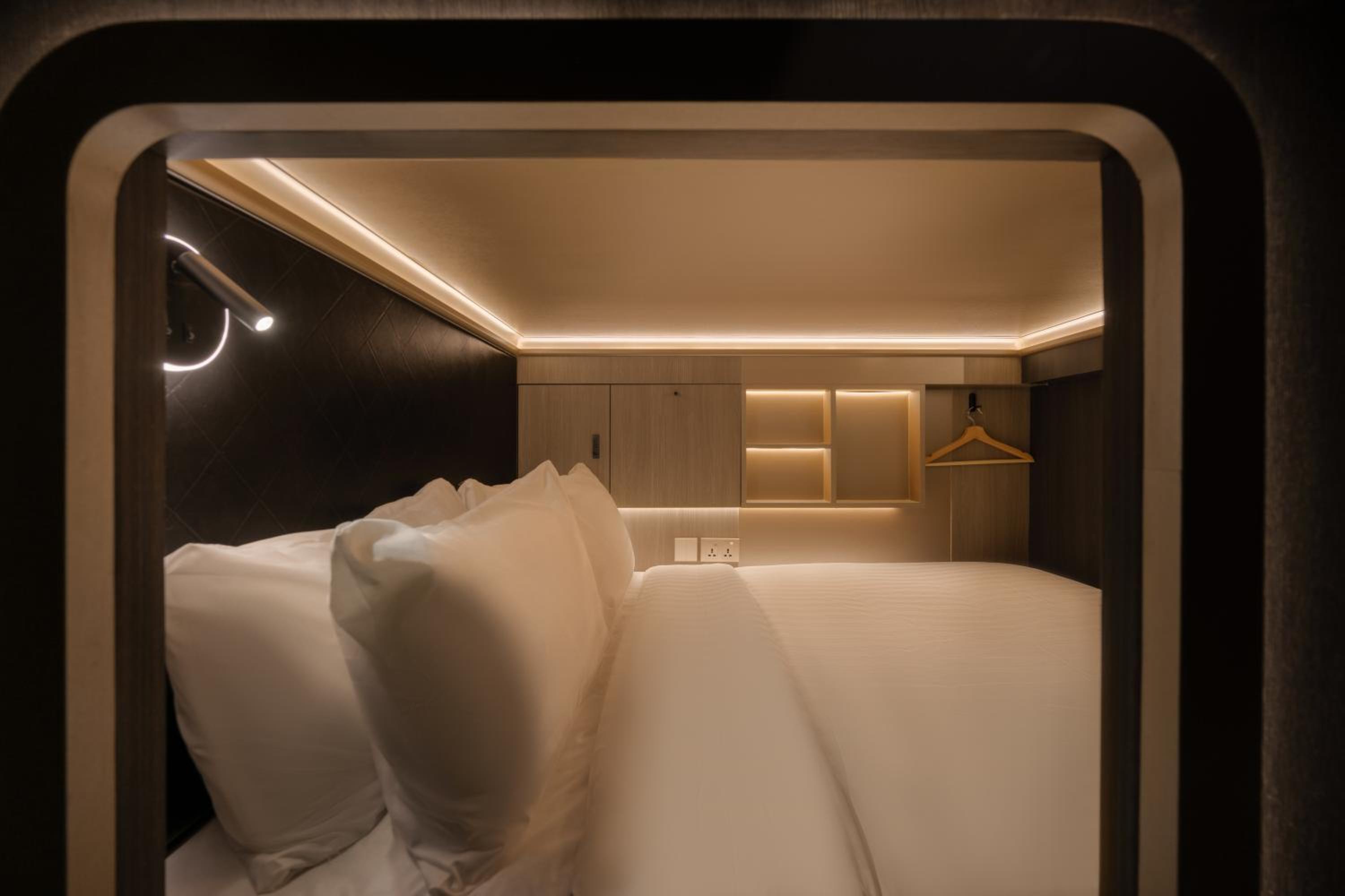 Cube Social Boutique Capsule Hotel at Boat Quay