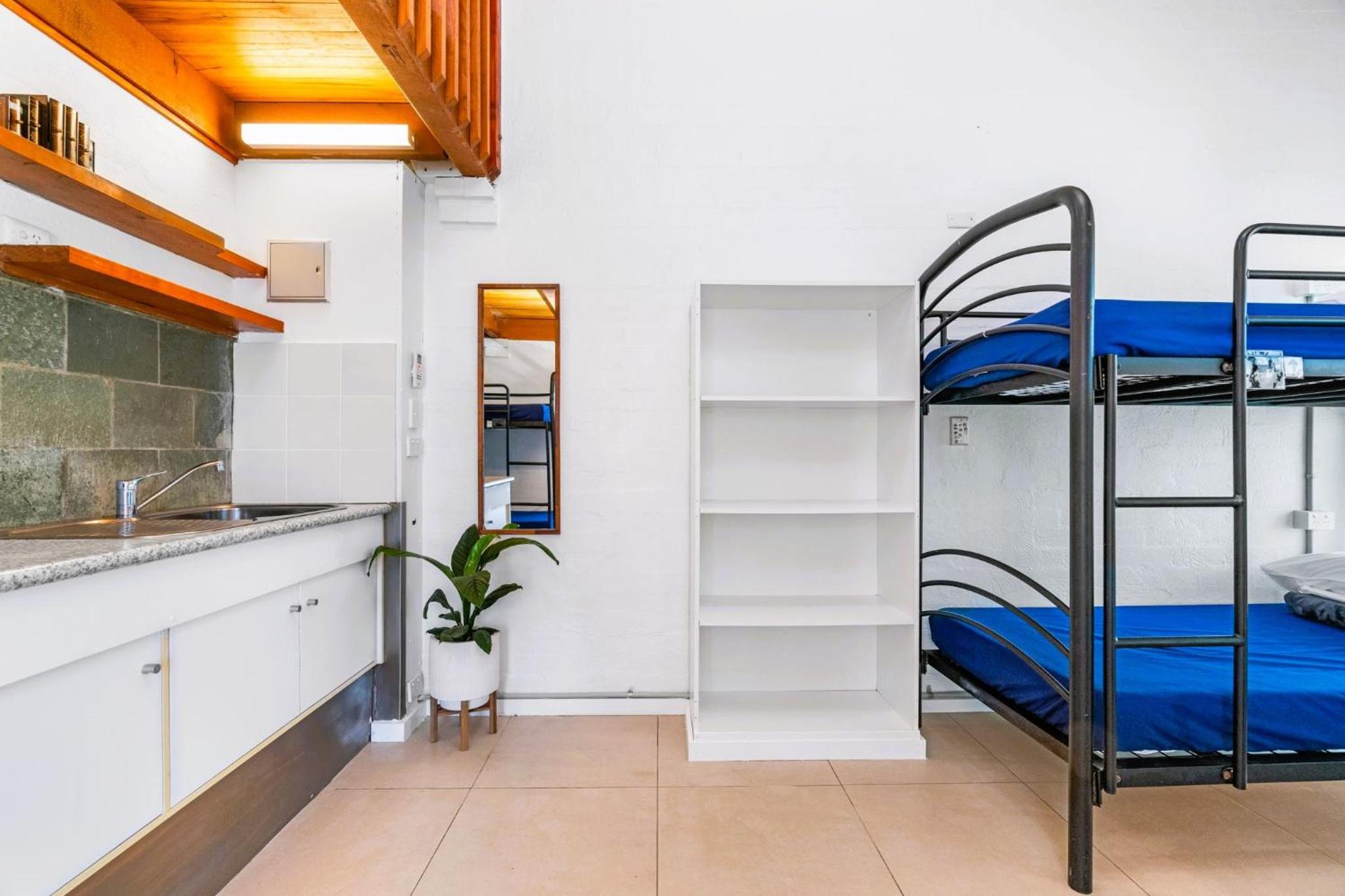 Aquarius Backpackers Resort