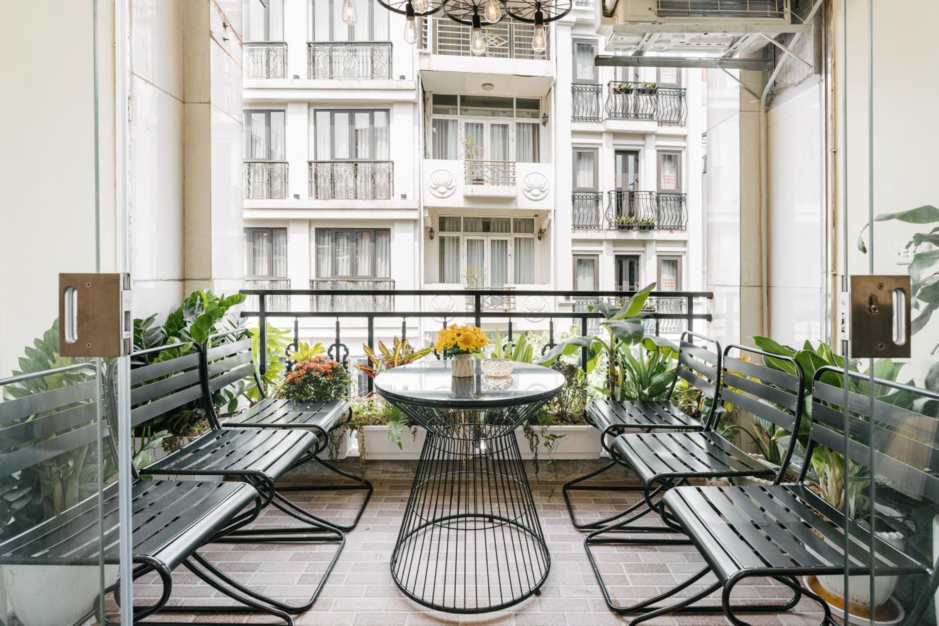 balance & terrace