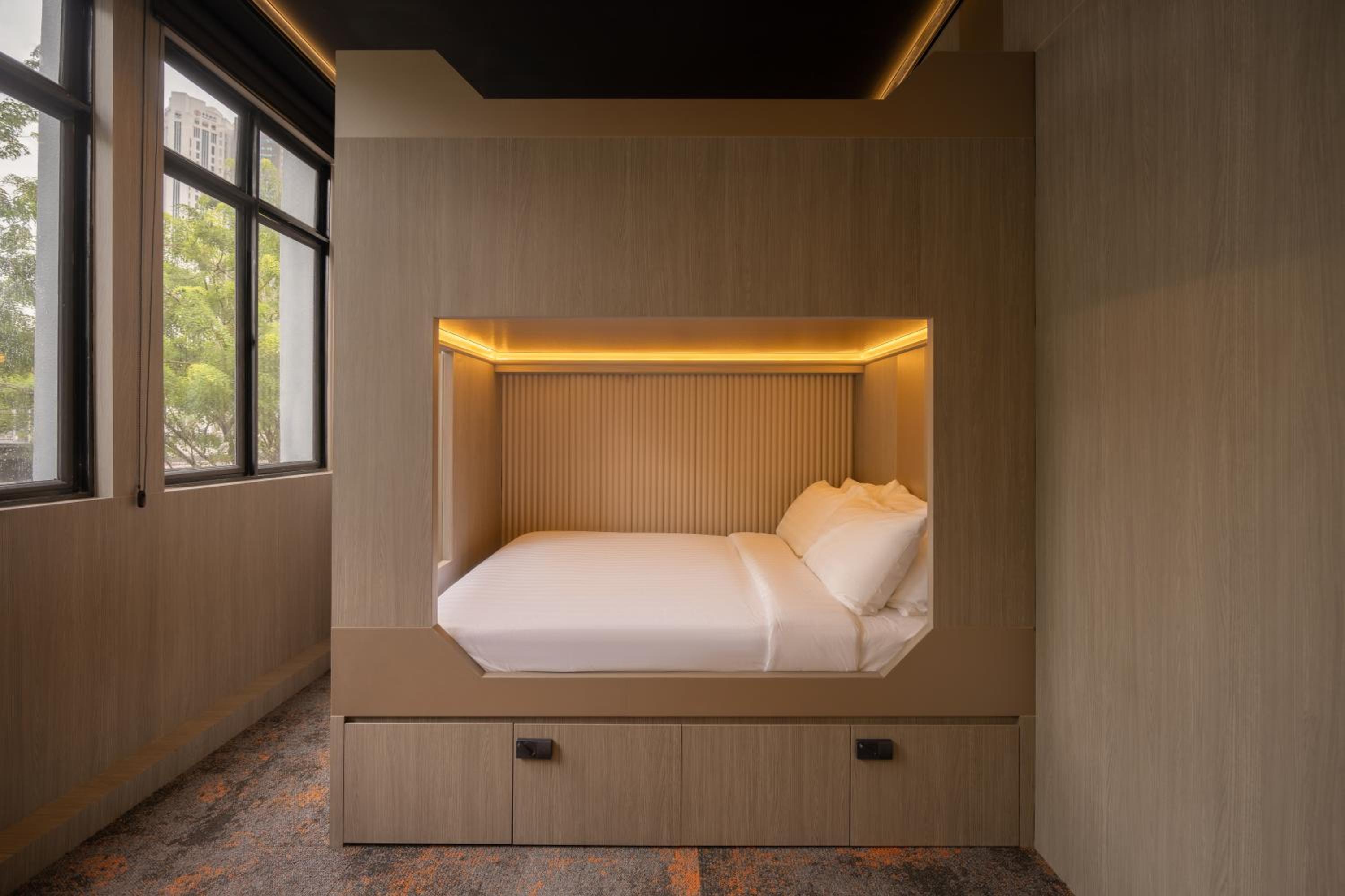 Cube Social Boutique Capsule Hotel at Boat Quay