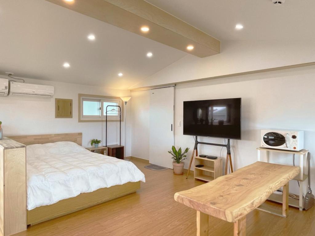hotel room