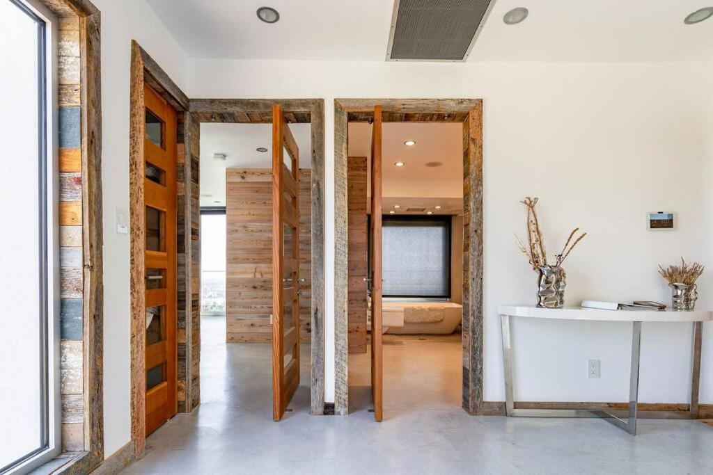 Epic Views Modern Hills Oasis bk
