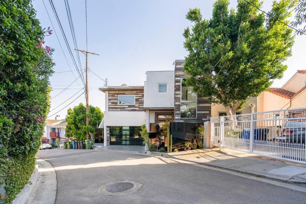 Epic Views Modern Hills Oasis bk