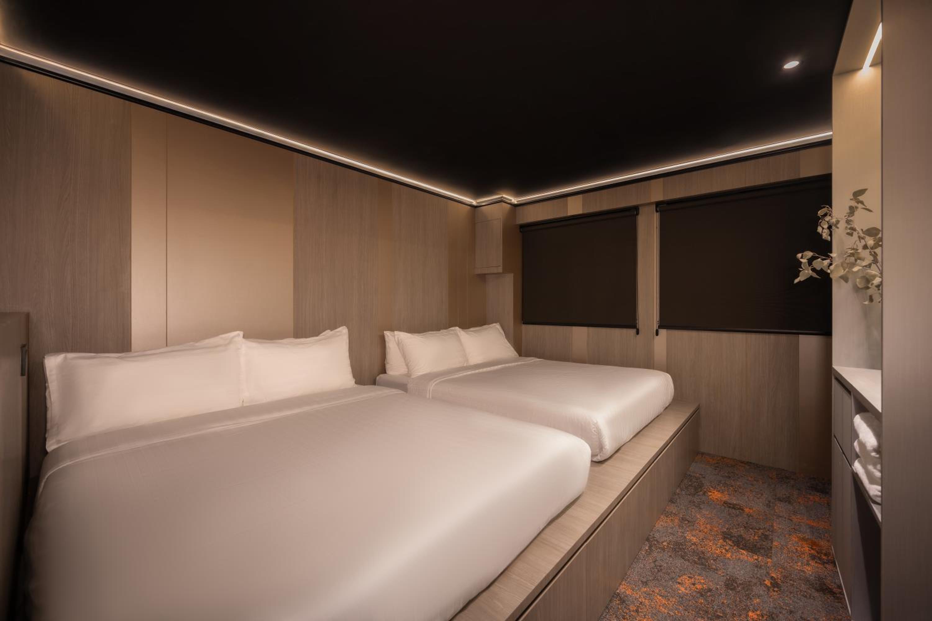 Cube Social Boutique Capsule Hotel at Boat Quay