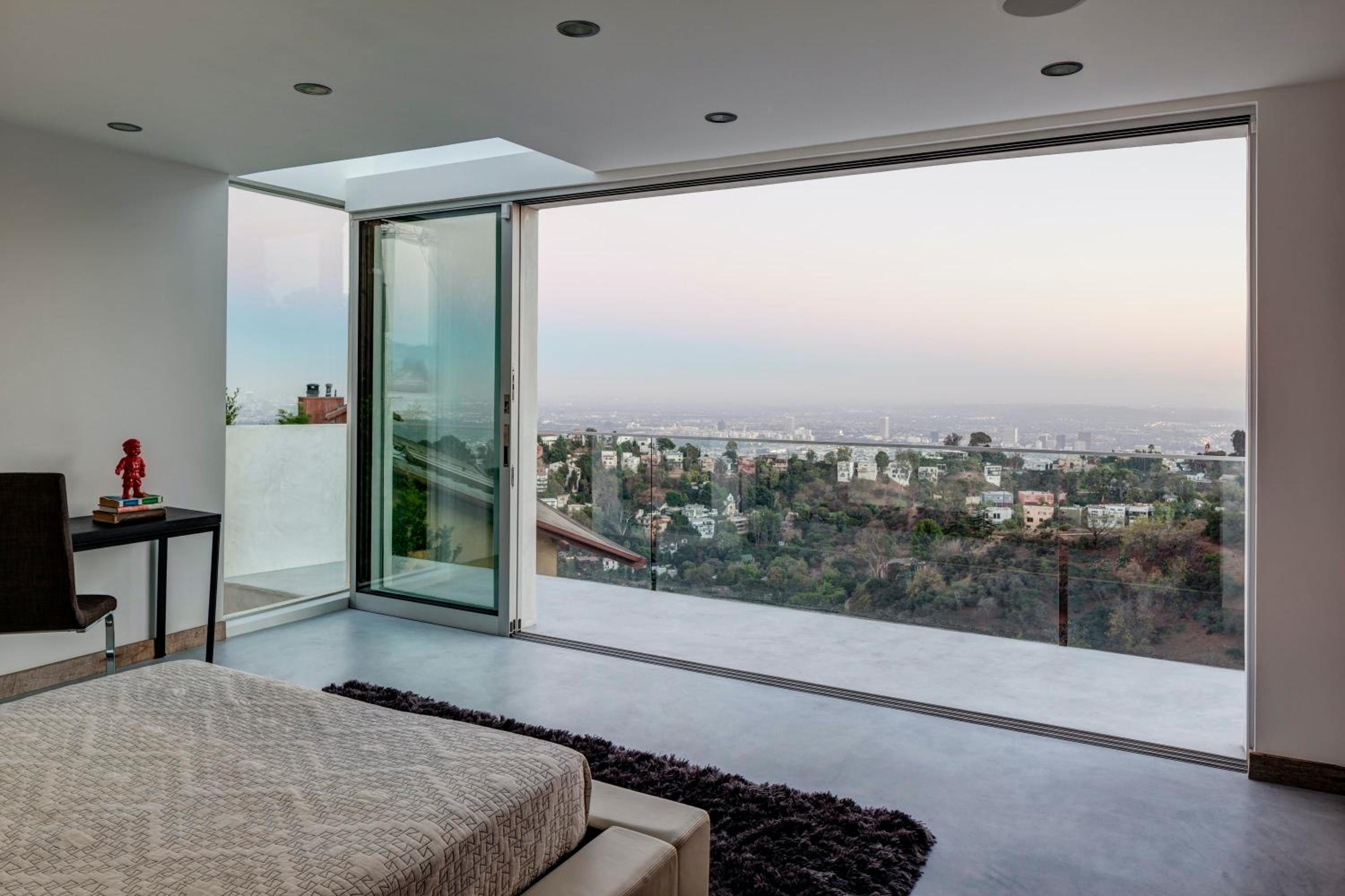 Epic Views Modern Hills Oasis bk