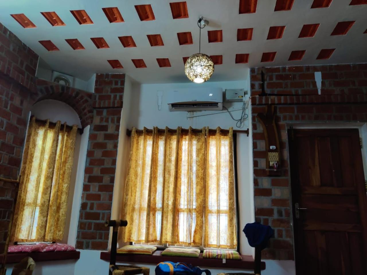 AshtamudiVillas