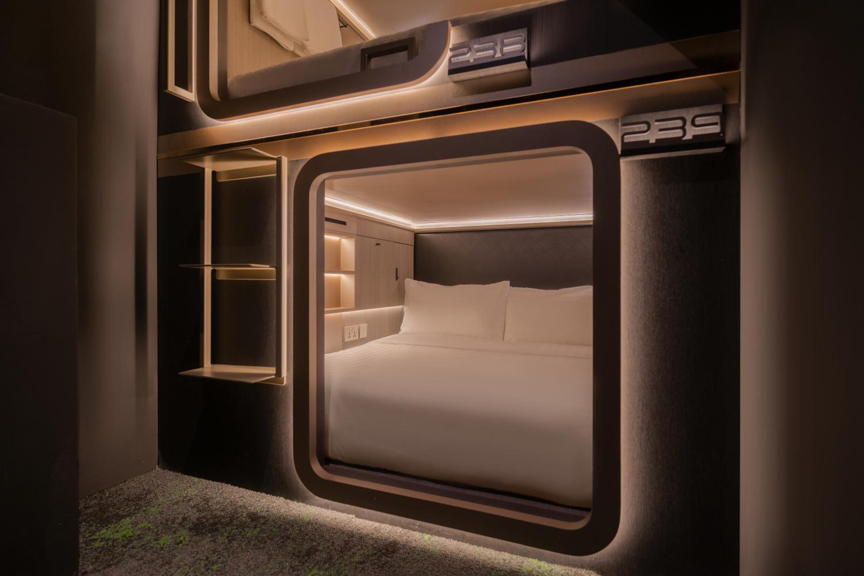Cube Social Boutique Capsule Hotel at Boat Quay