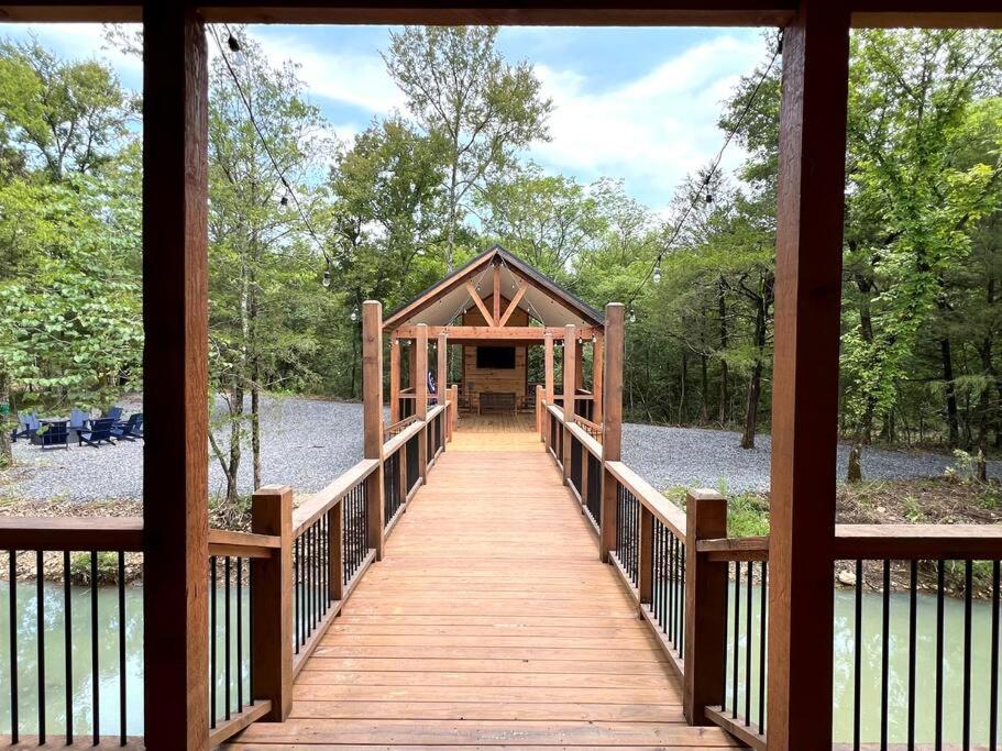 The Bridge of Wonders, Lux 5BR Creek Front with Gameroom view 5