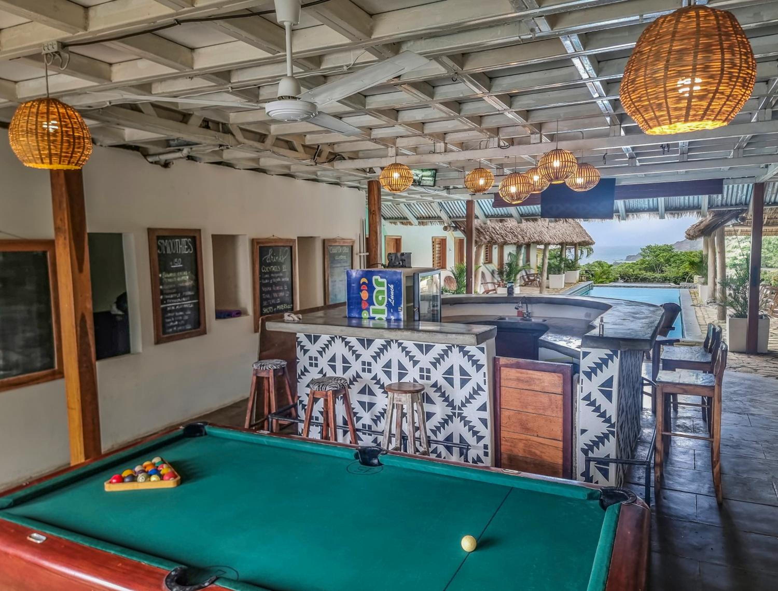 Casa de Olas - Eco Rustic Hostel