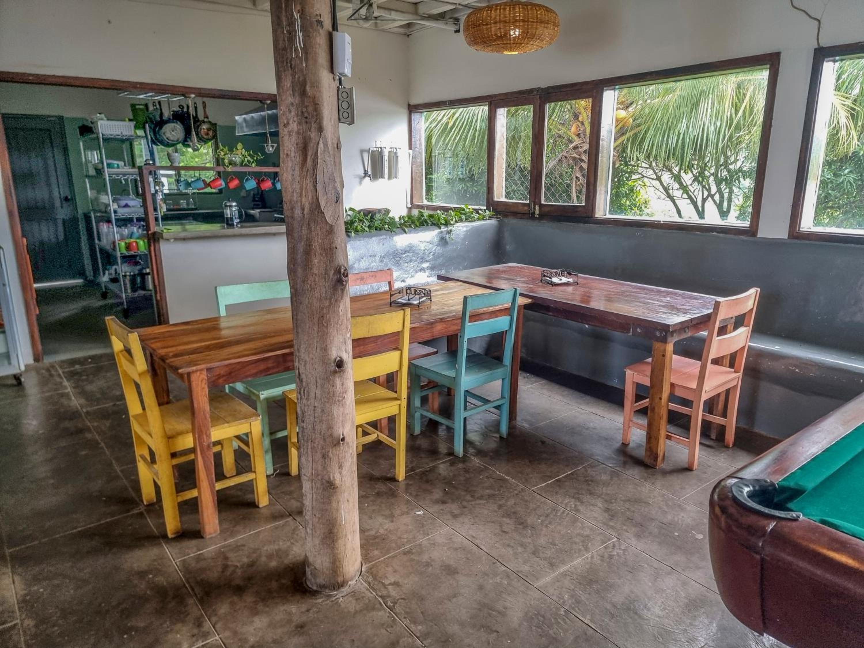 Casa de Olas - Eco Rustic Hostel