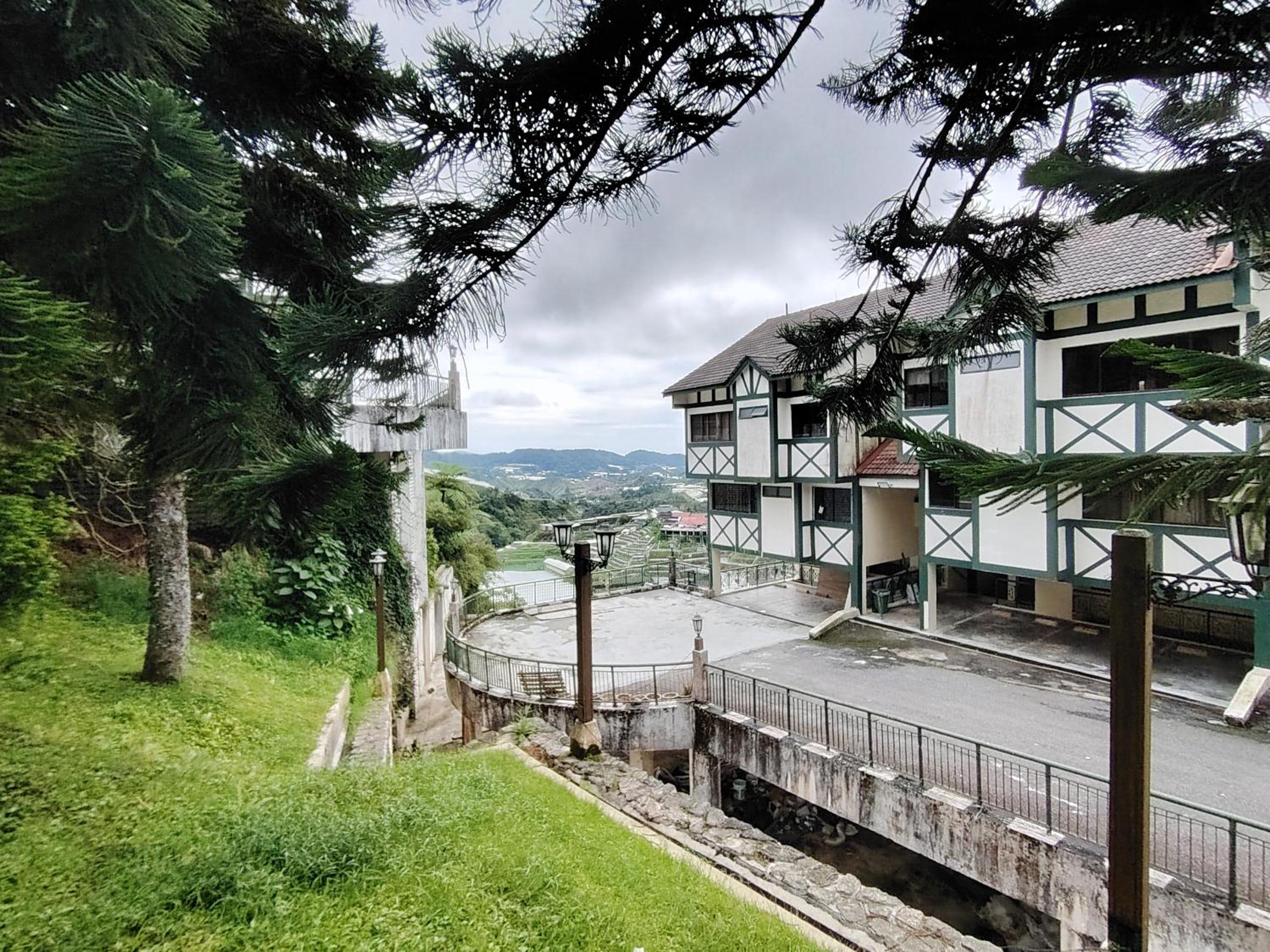 Highland Hideaway 1 Bedroom Apartment at Equatorial Hill Resort photo 2