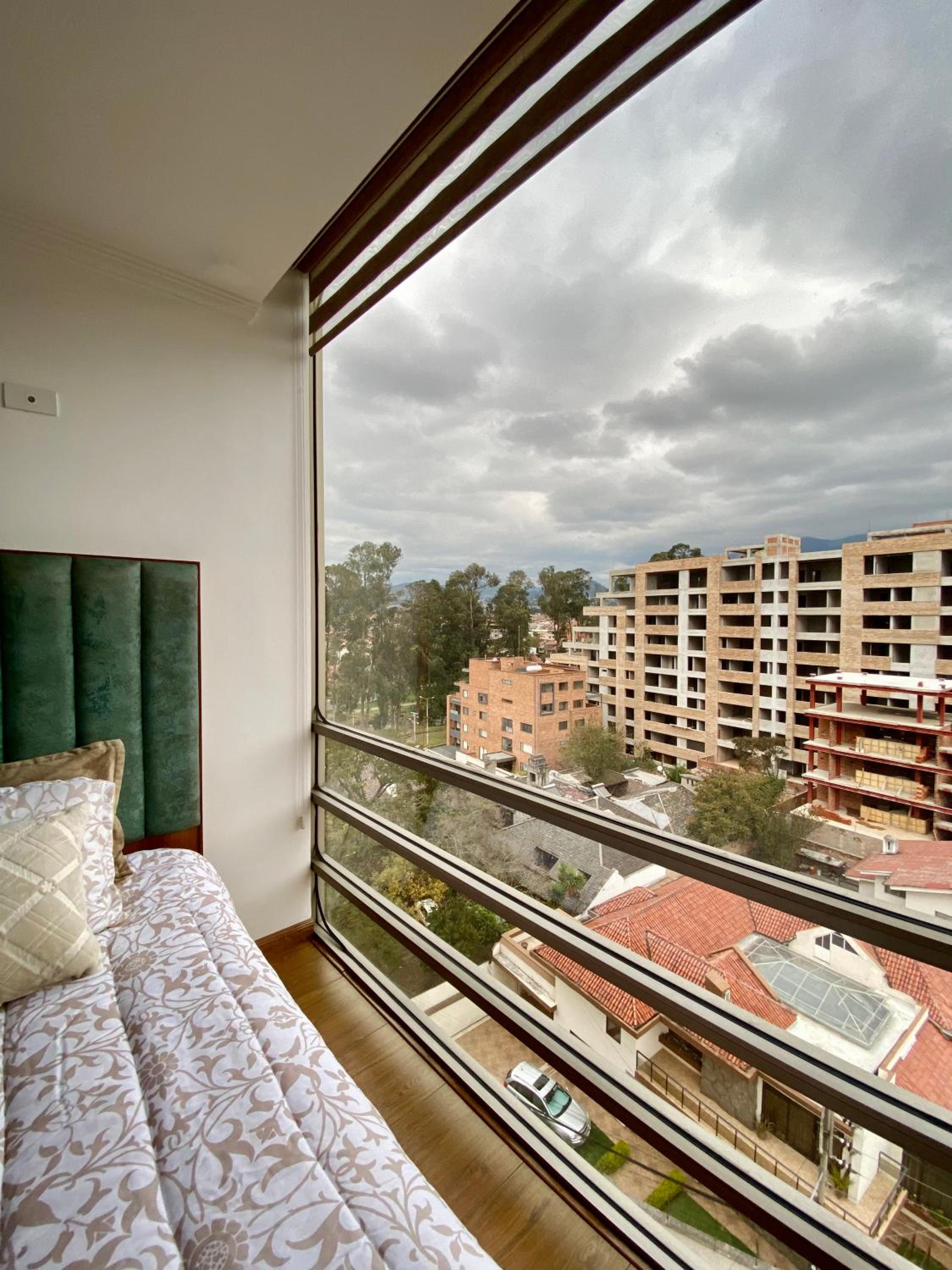 Departamento de Lujo, Cuenca, Adrianashome