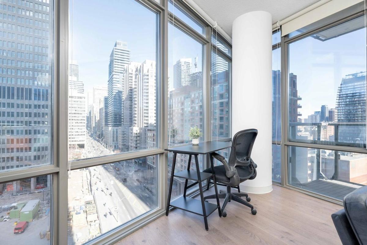 Large 2BR on Bay Street 4 Beds with Balcony