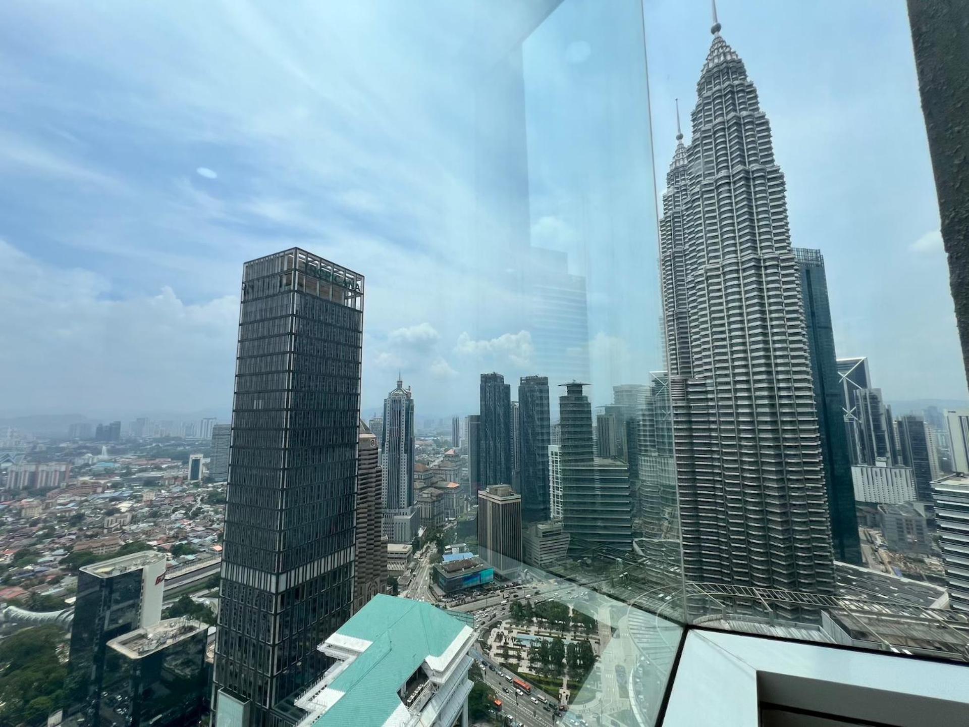 Sky Suites at KLCC by Mitstay