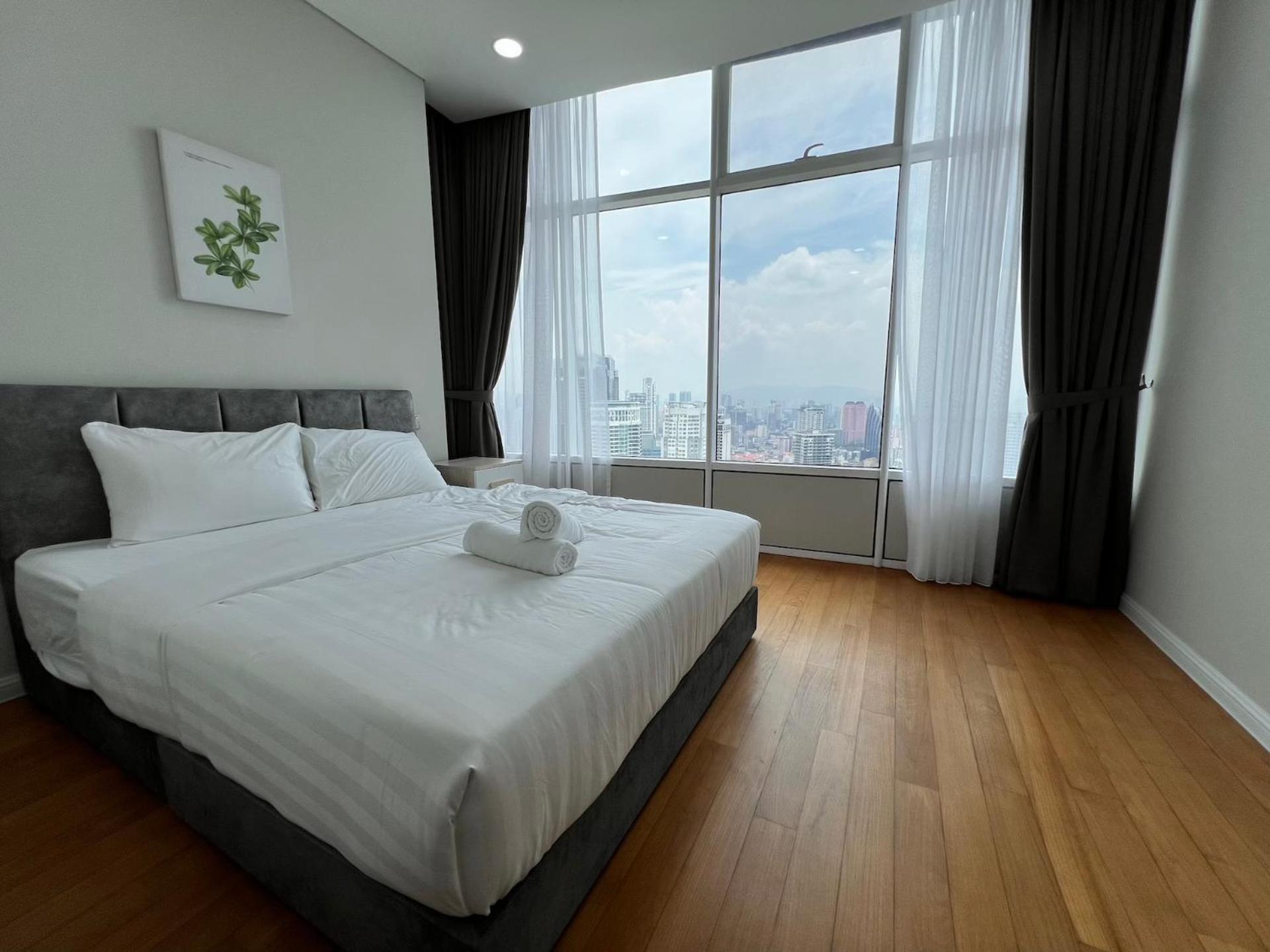 Sky Suites at KLCC by Mitstay