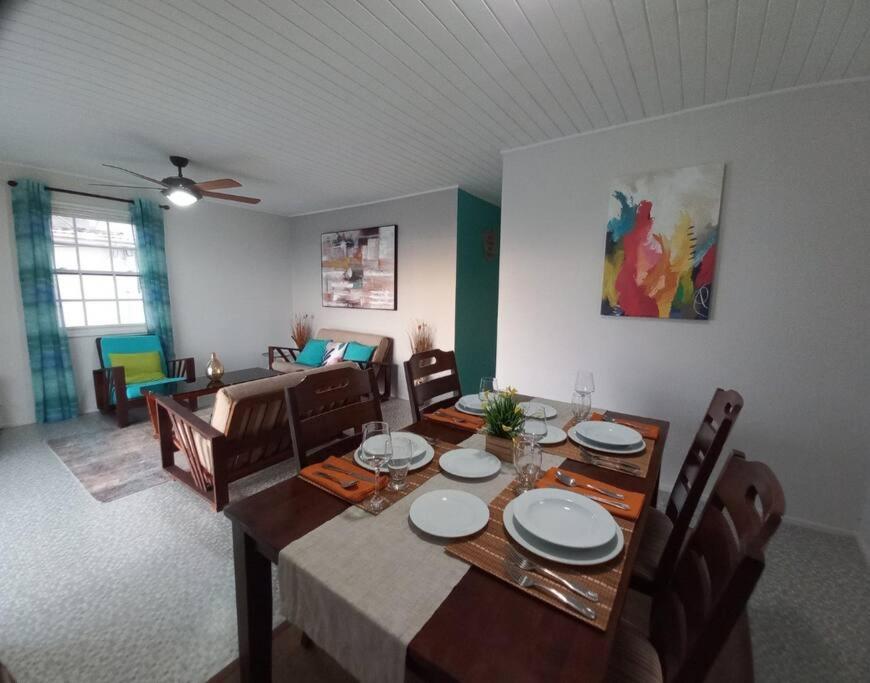 4 Baths, Special Offer! Groups, Family-12 mins to Holetown