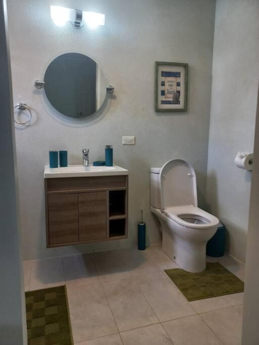 4 Baths, Special Offer! Groups, Family-12 mins to Holetown