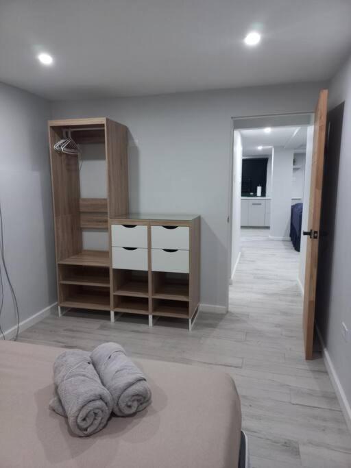 4 Baths, Special Offer! Groups, Family-12 mins to Holetown