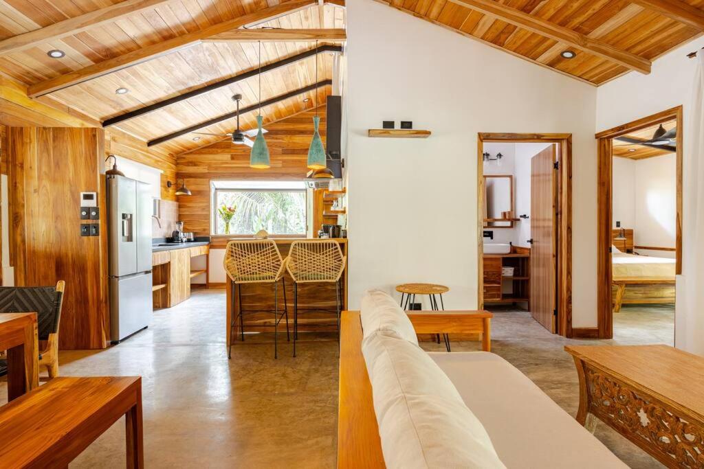 Casa PlayaAzul, walk to the beach, 3 rooms