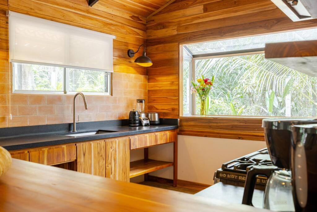 Casa PlayaAzul, walk to the beach, 3 rooms