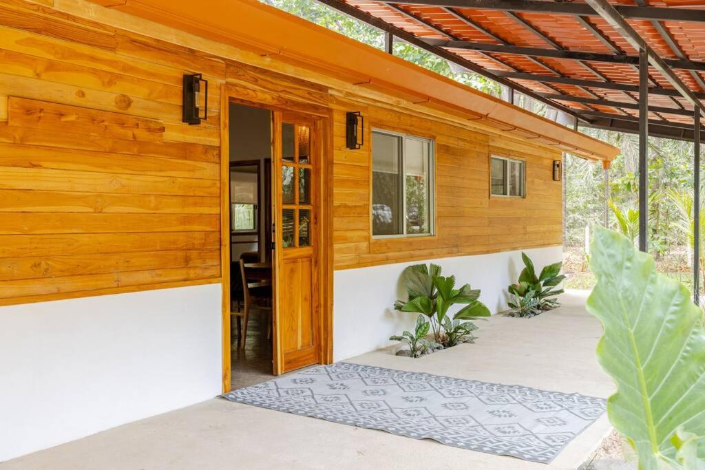 Casa PlayaAzul, walk to the beach, 3 rooms