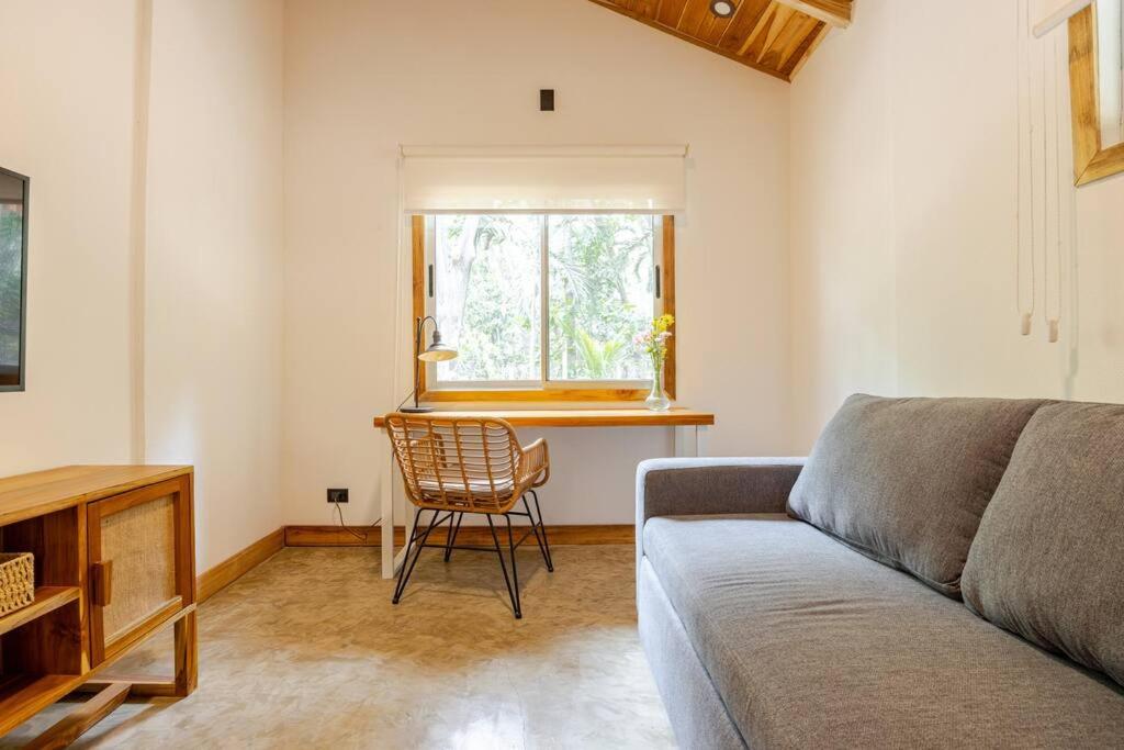 Casa PlayaAzul, walk to the beach, 3 rooms