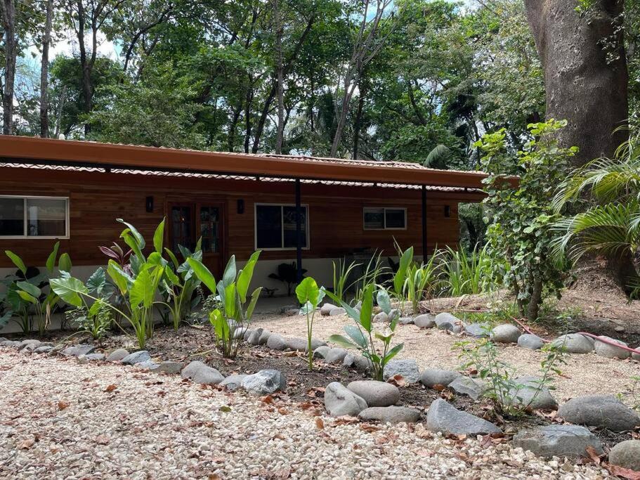 Casa PlayaAzul, walk to the beach, 3 rooms