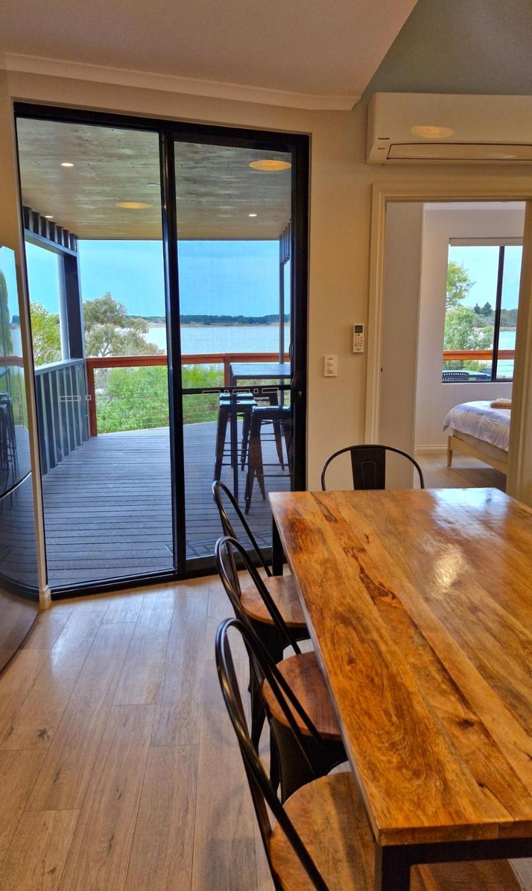 Clayton Bay Riverside Holiday Park