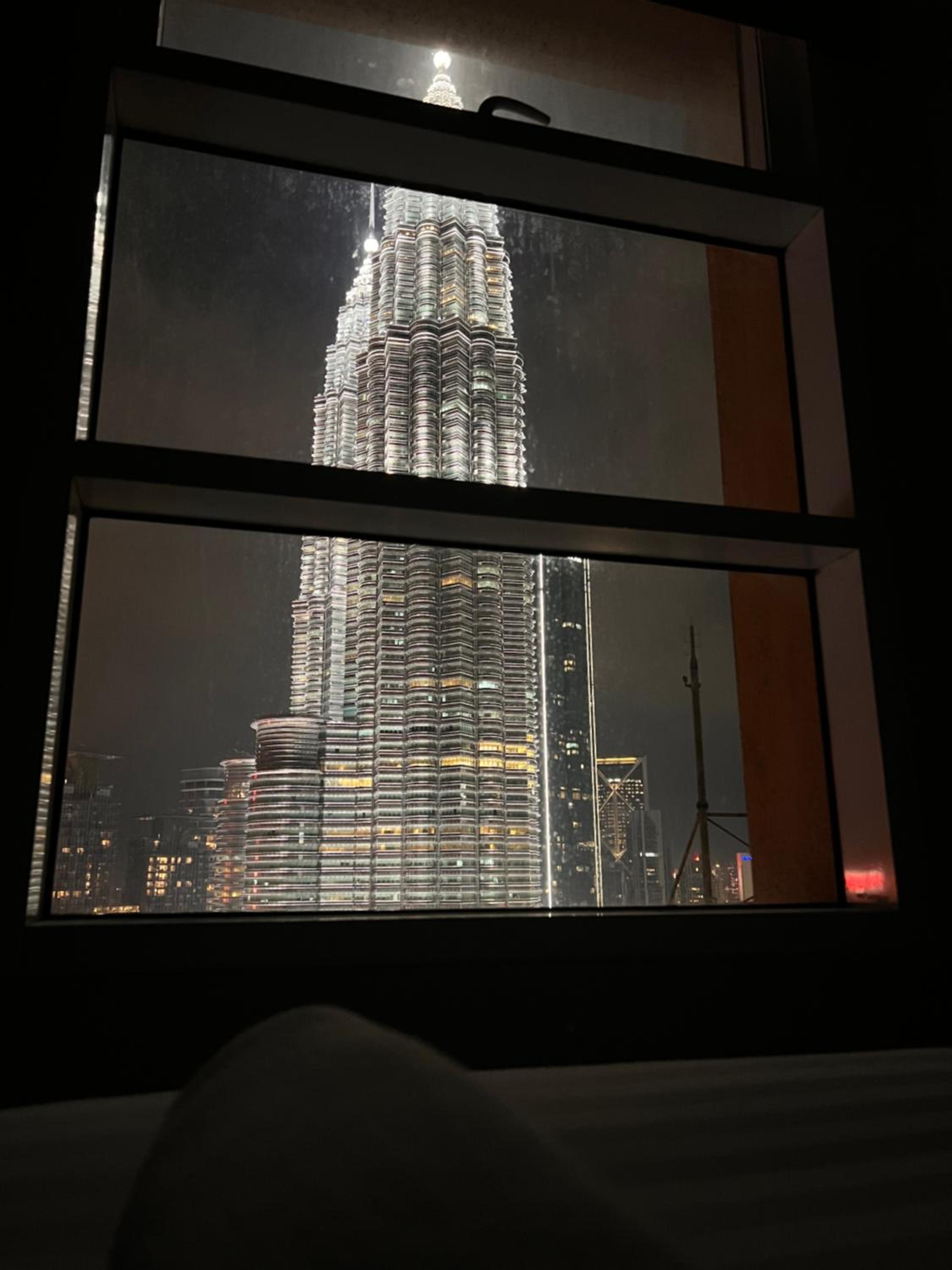Sky Suites at KLCC by Mitstay