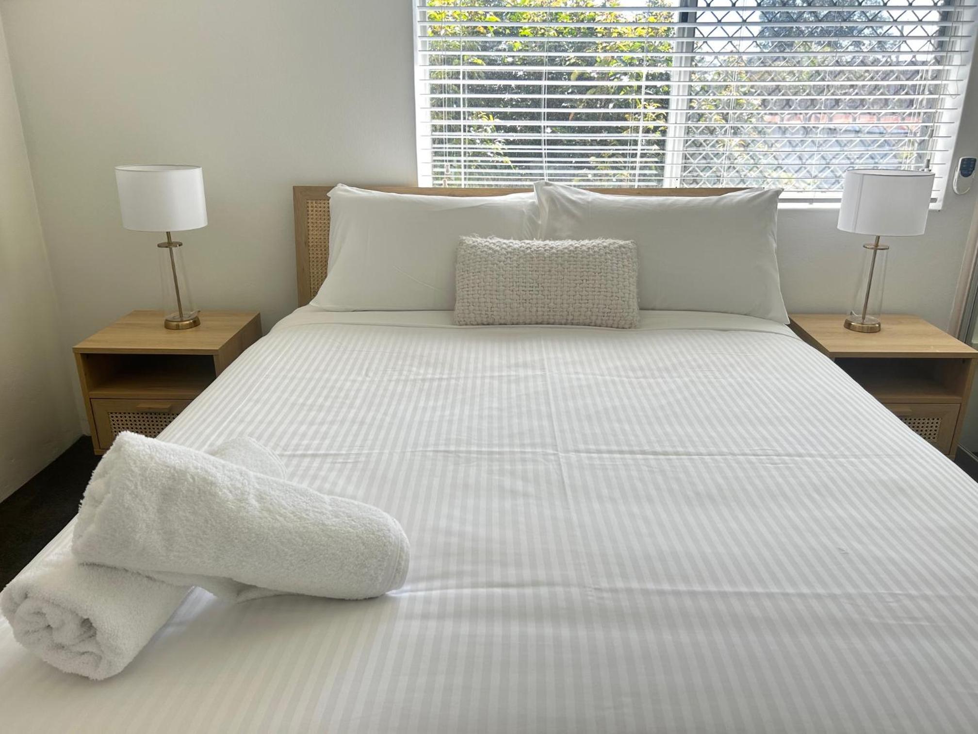 Camelot Unit 12 - All linen supplied Bunk linen provided for self-making