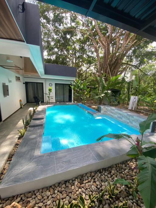 Fortuna Jungle & River Retreat - Private pool, River and Wifi in the forest - Secluded, peaceful, truly UNIQUE! A GEM! Book Now!