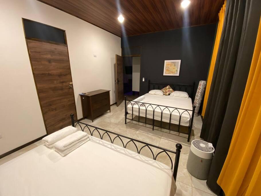 Fortuna Jungle & River Retreat - Private pool, River and Wifi in the forest - Secluded, peaceful, truly UNIQUE! A GEM! Book Now!