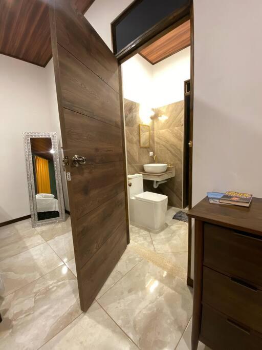 Fortuna Jungle & River Retreat - Private pool, River and Wifi in the forest - Secluded, peaceful, truly UNIQUE! A GEM! Book Now!