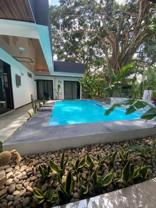 Fortuna Jungle & River Retreat - Private pool, River and Wifi in the forest - Secluded, peaceful, truly UNIQUE! A GEM! Book Now!