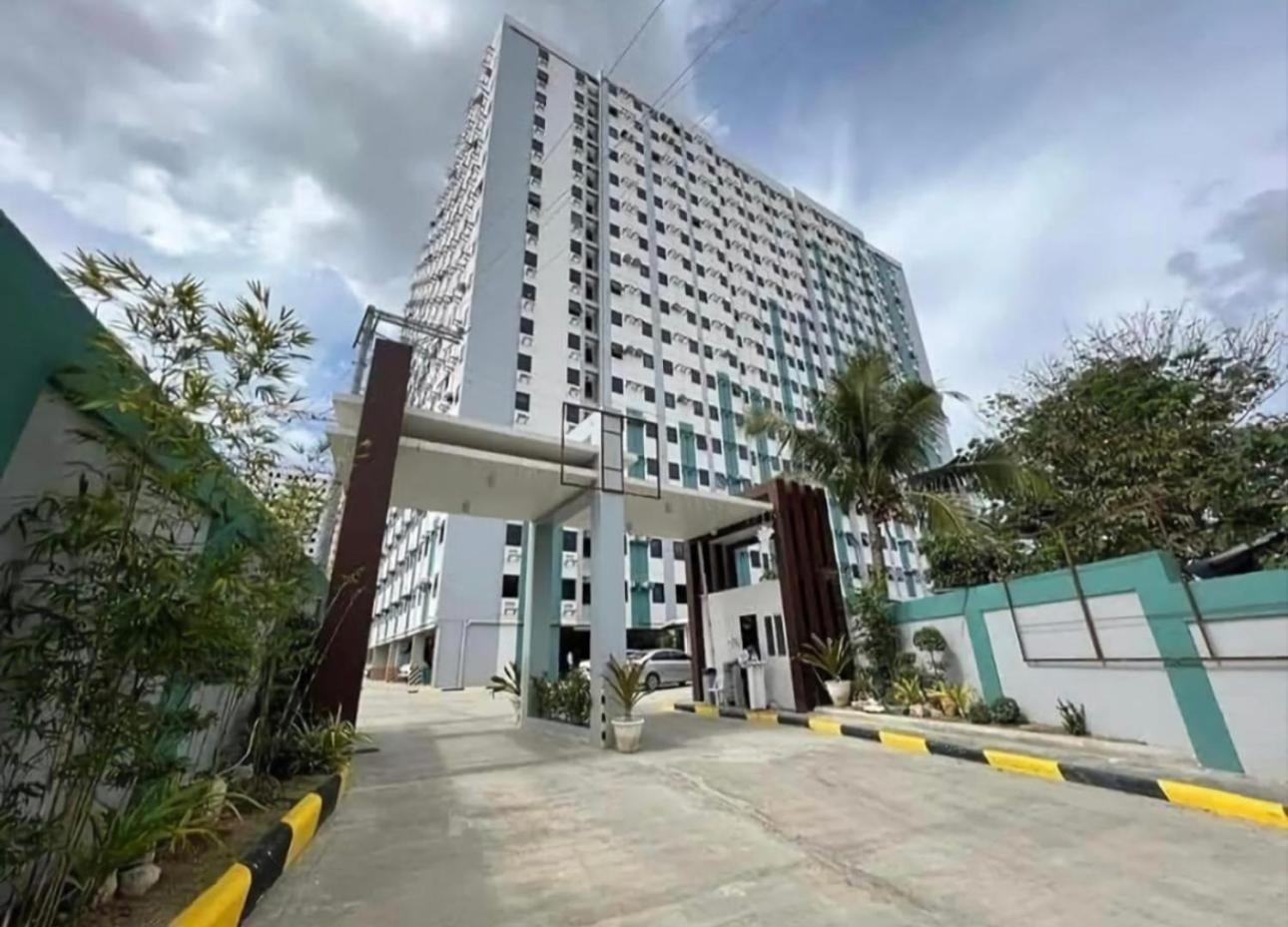 Happy Nest at La Bella Condo Banilad Mandaue Cebu 2 Bedrm Free wifi 6pax max view 2